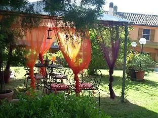 Bed & Breakfast Glicine 3*